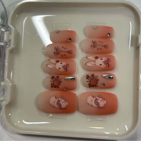 New press on nails - Picture 2 of 3